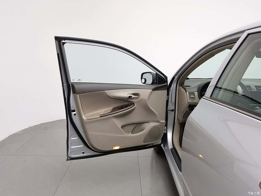 Toyota Corolla, 2010 8