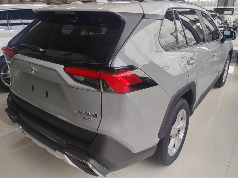 Toyota RAV4 Rongfang