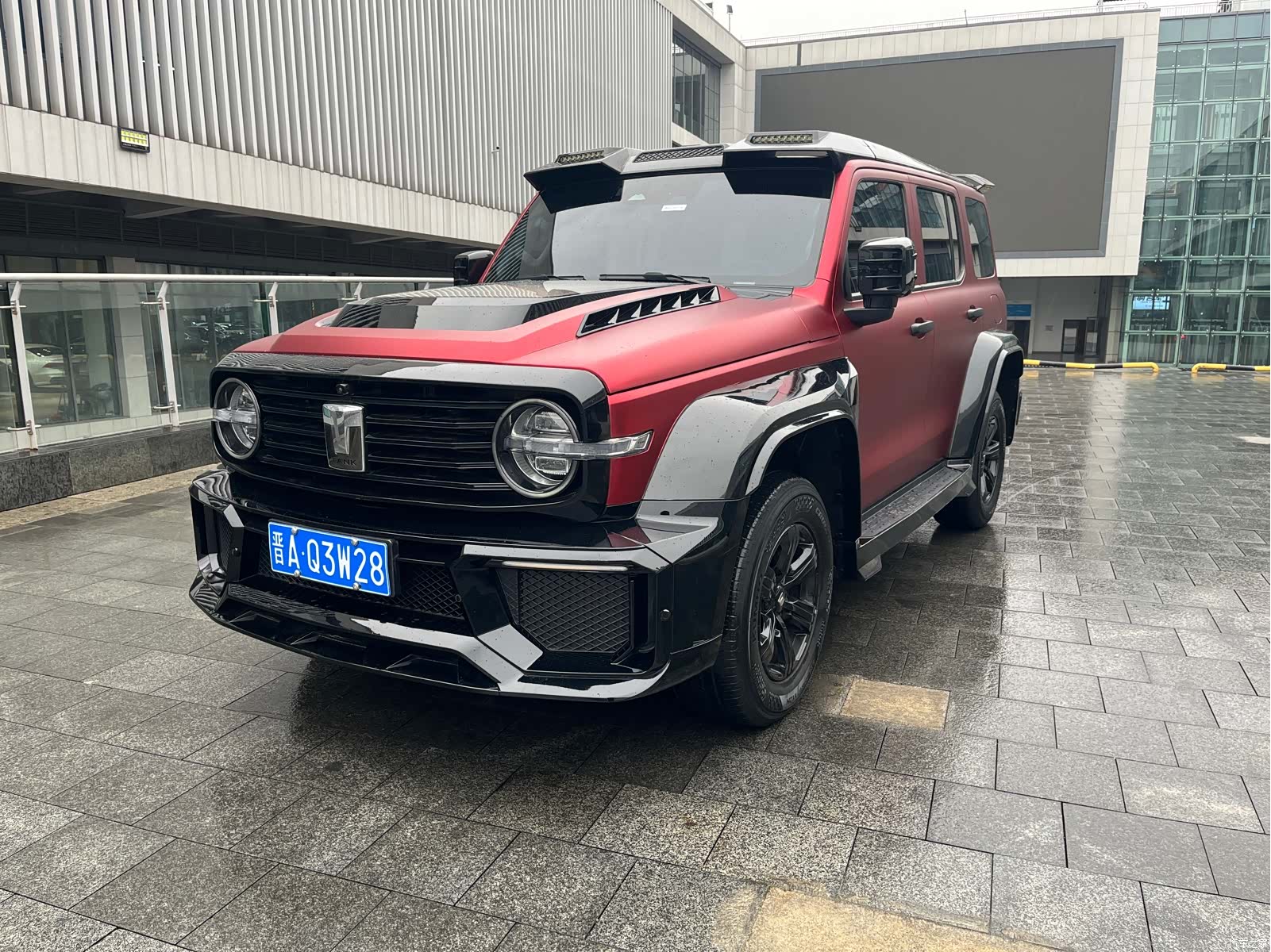 Tank 300