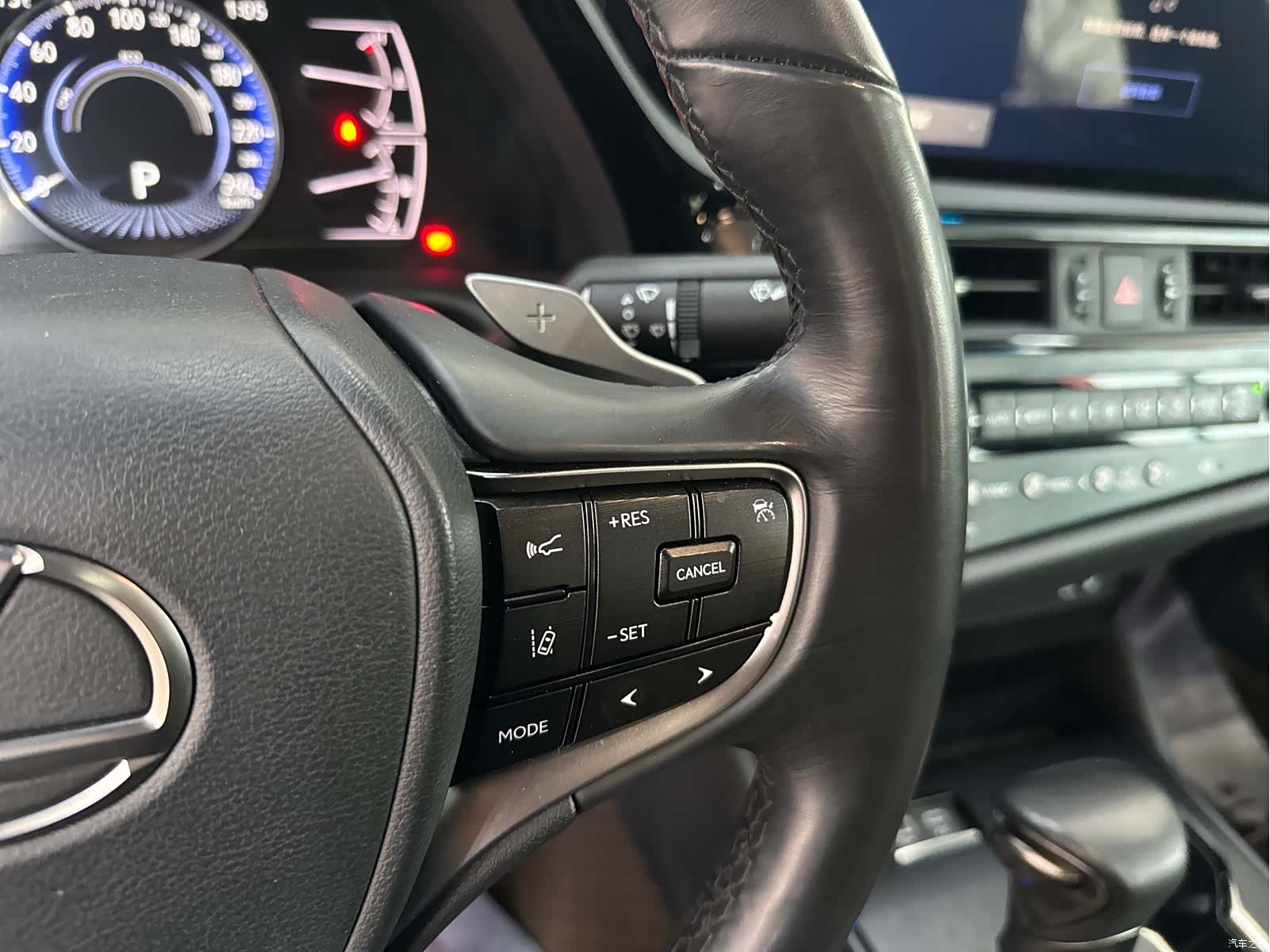 Lexus ES, 2023 8