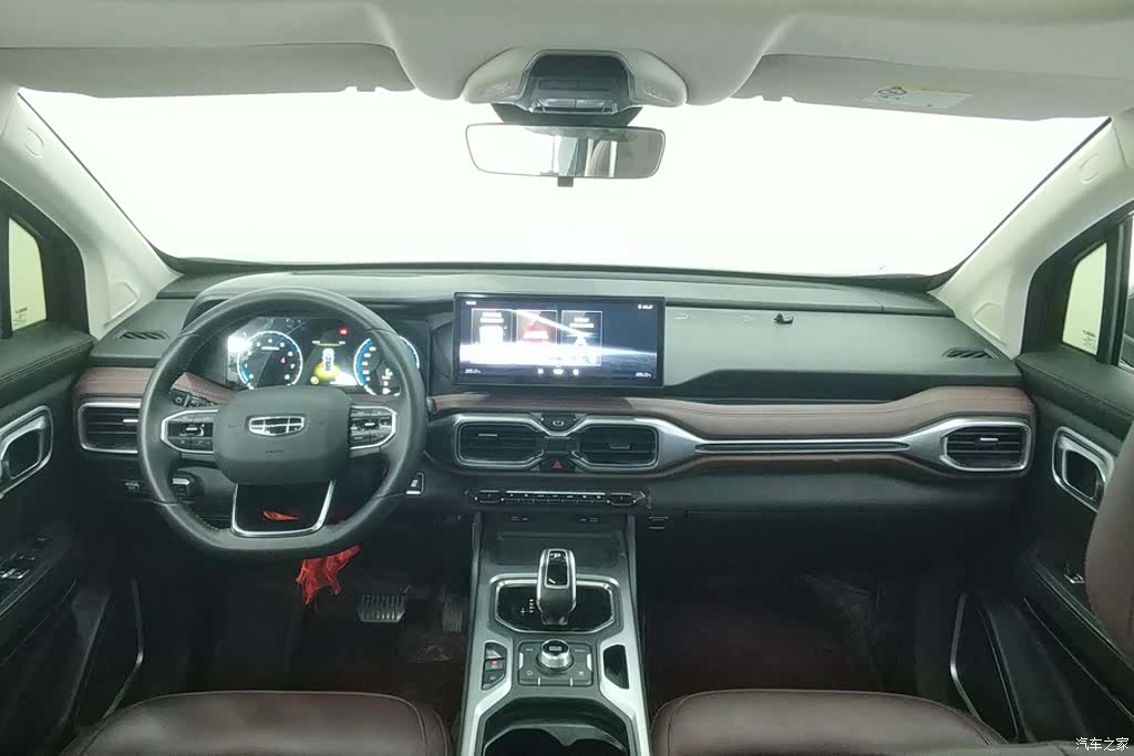 Geely Haoyue, 2022 12