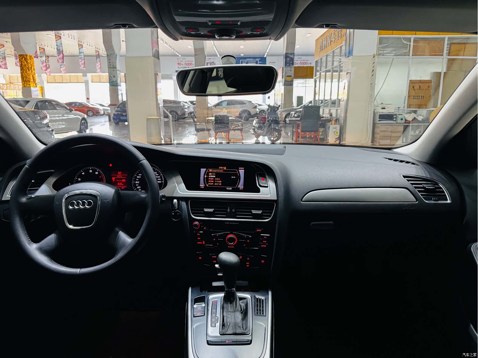 Audi A4L, 2011 все фото