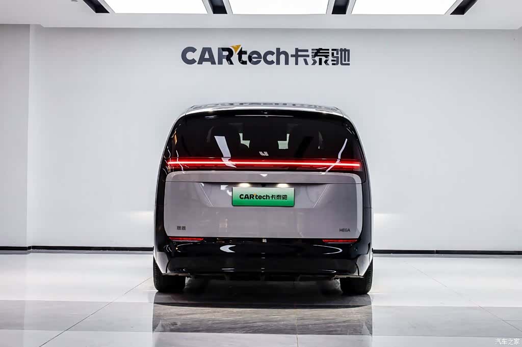 Li Auto MEGA, 2025 все фото