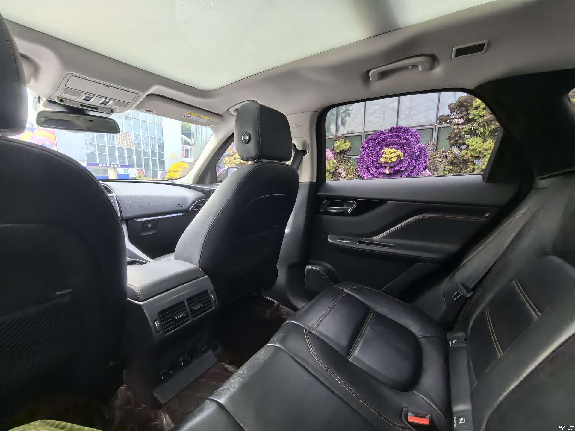 Jaguar F-PACE, 2018 9