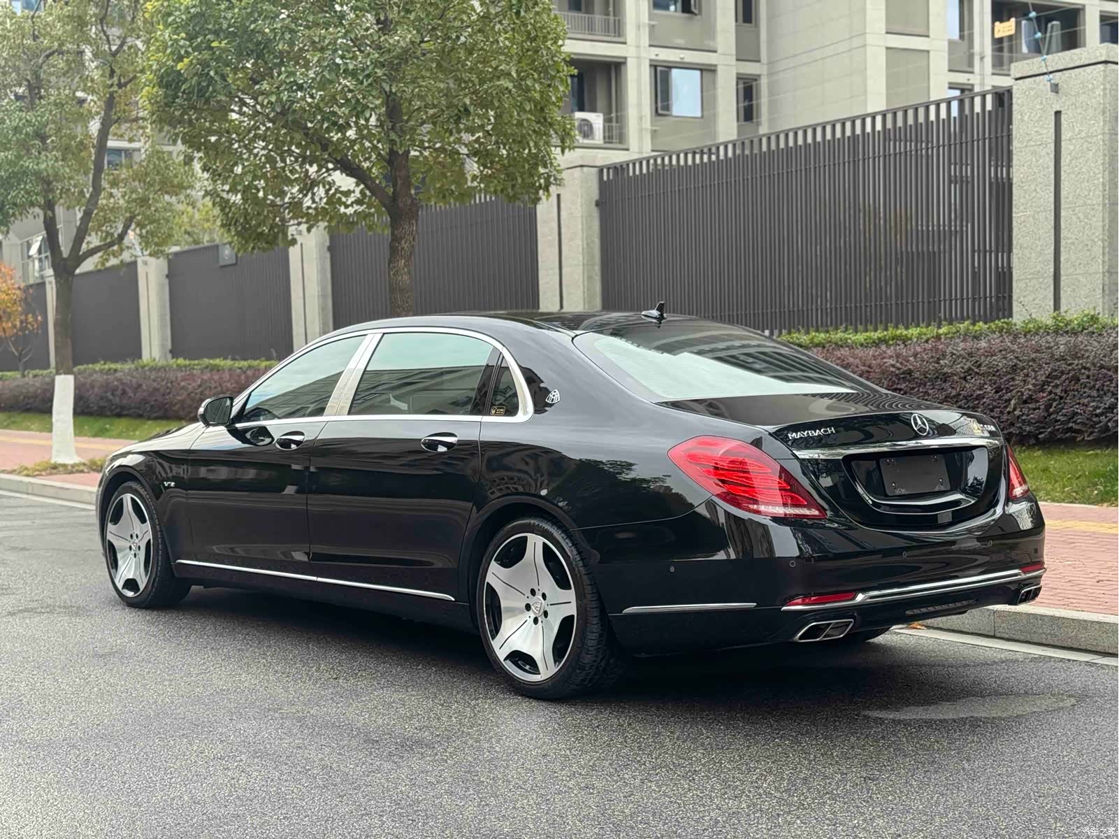 Maybach S-Class, 2016 15