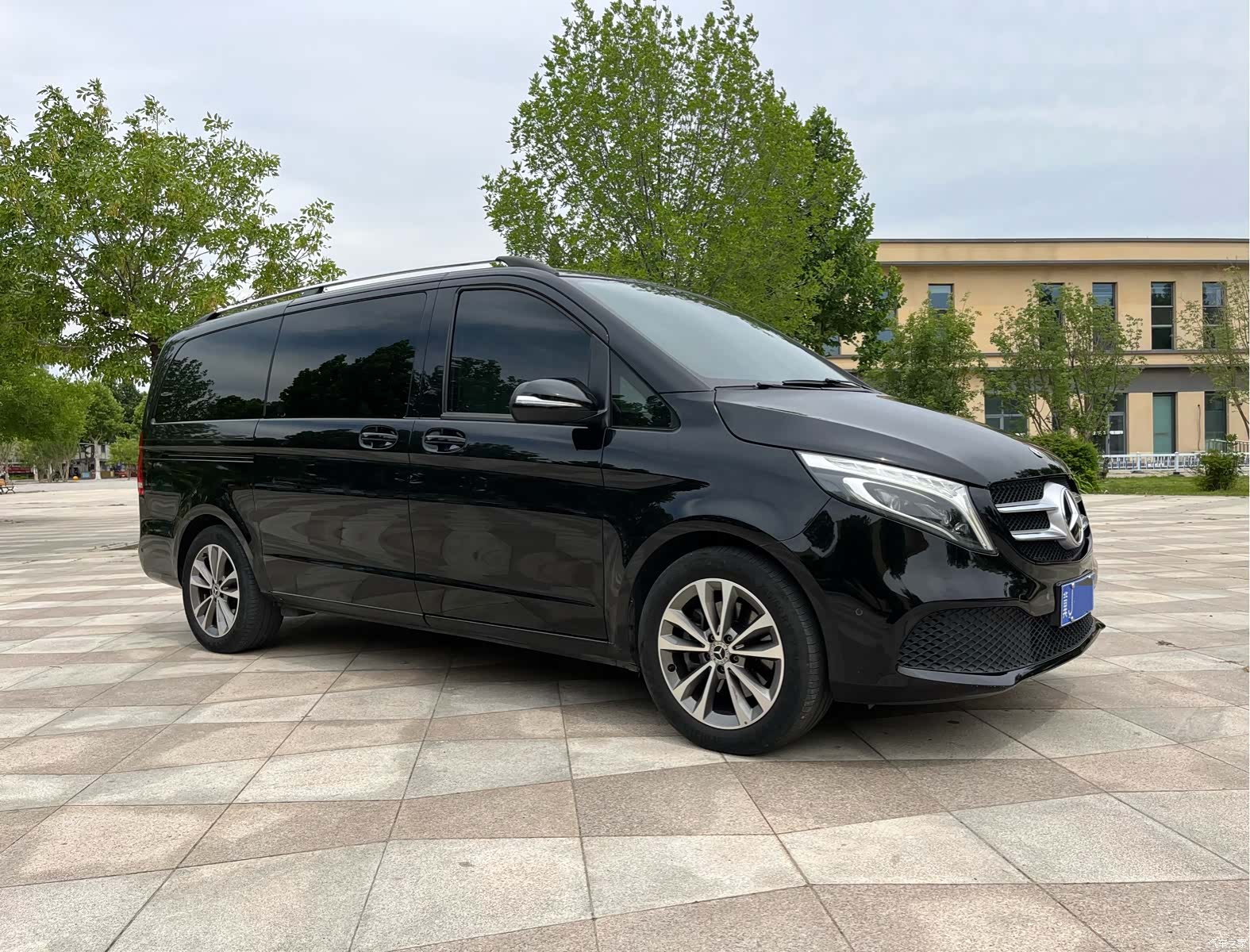 Mercedes-Benz V-Class, 2021 3