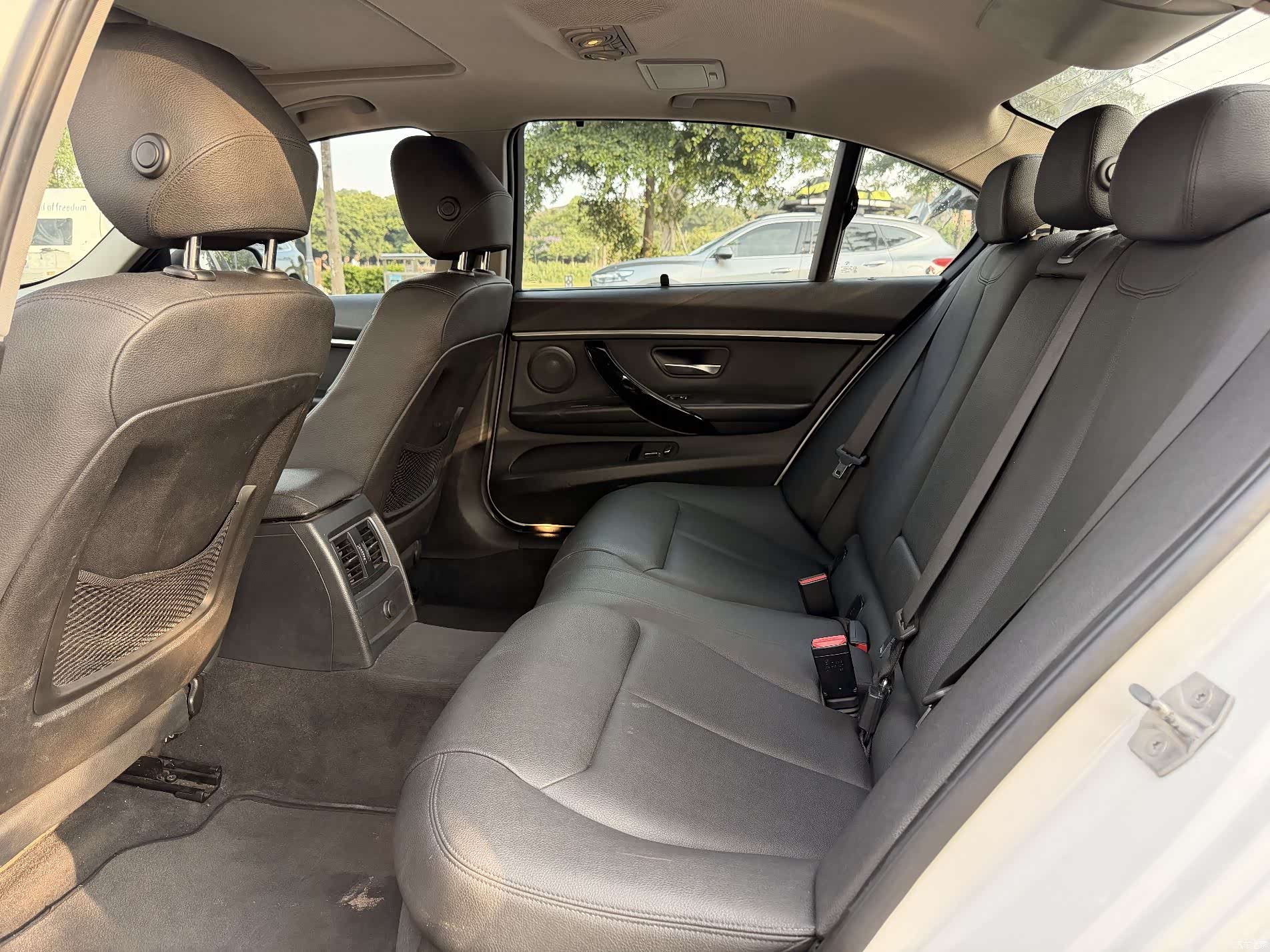 BMW 3 Series, 2016 все фото