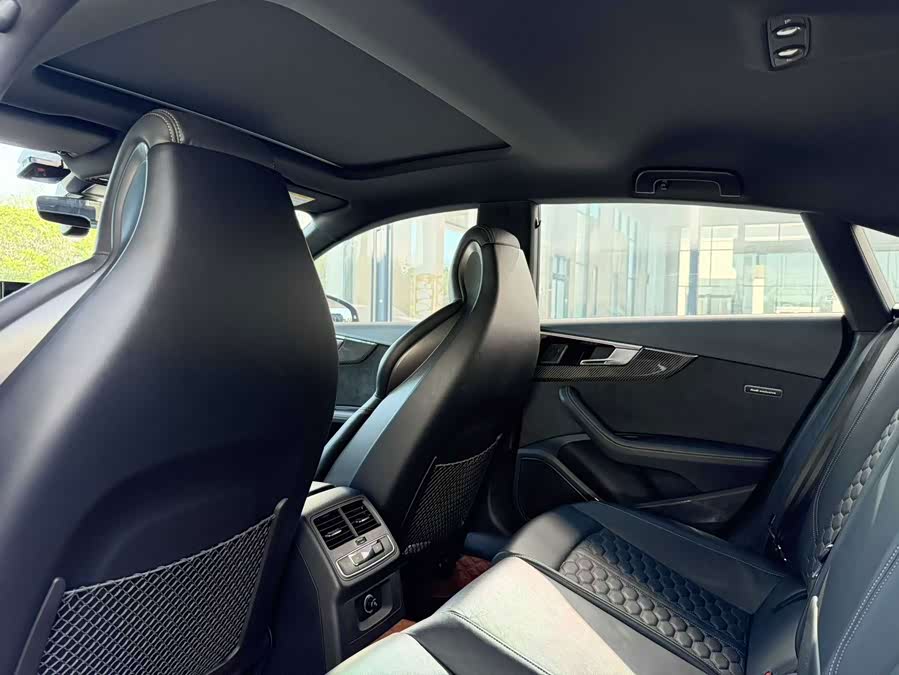 Audi RS 5 2024, фото 10
