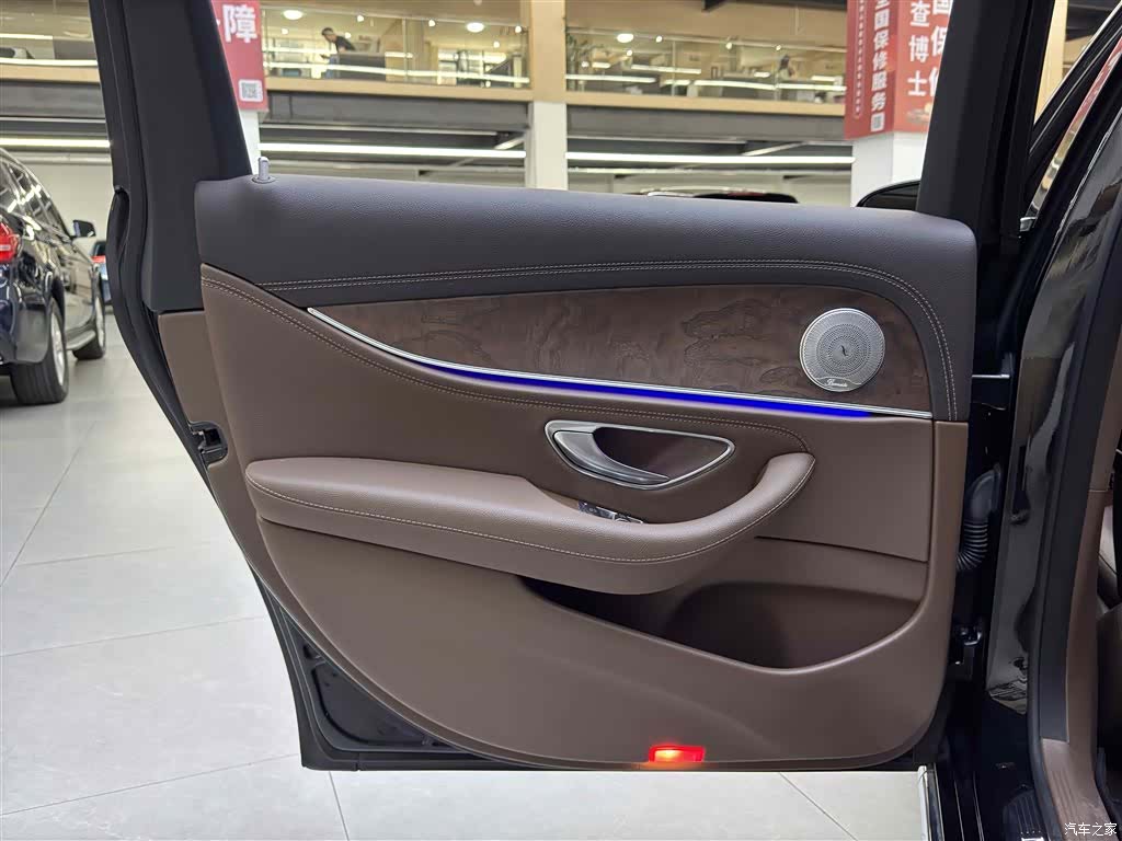 Mercedes-Benz E-Class, 2020 11