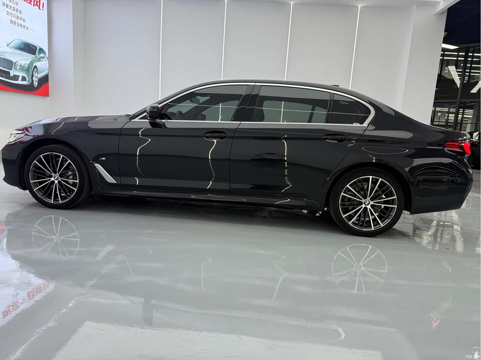 Mercedes-Benz E-Class, 2019 4