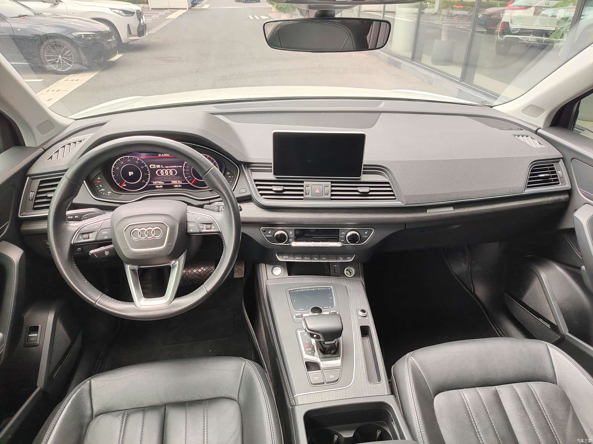 Audi Q5L, 2020 9