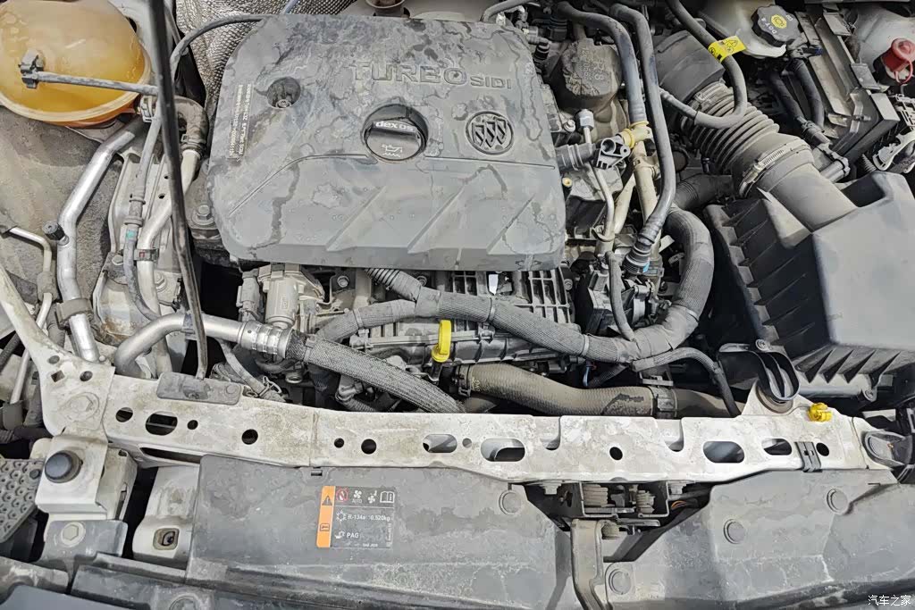 Buick Verano, 2020 10