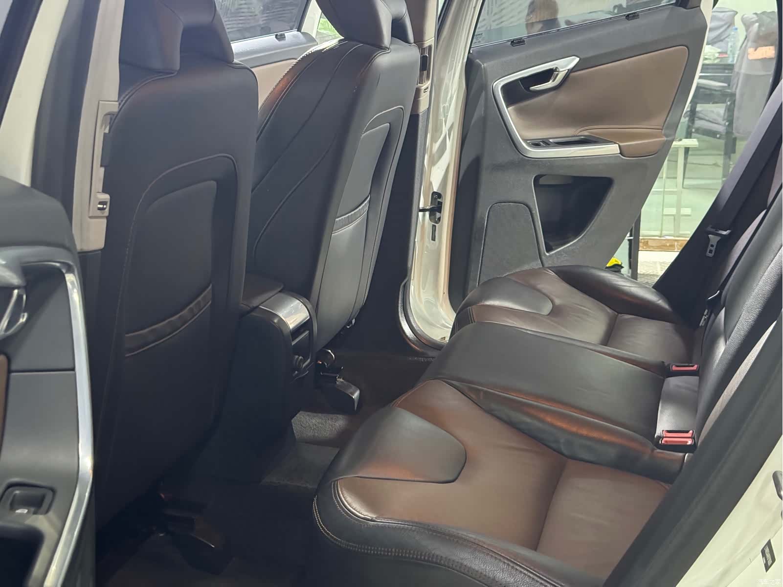 Volvo XC60, 2015 10