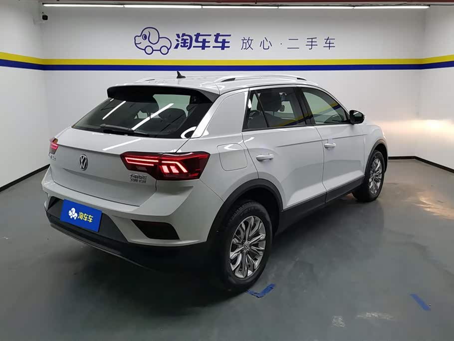 Volkswagen T-ROC exploring Songs