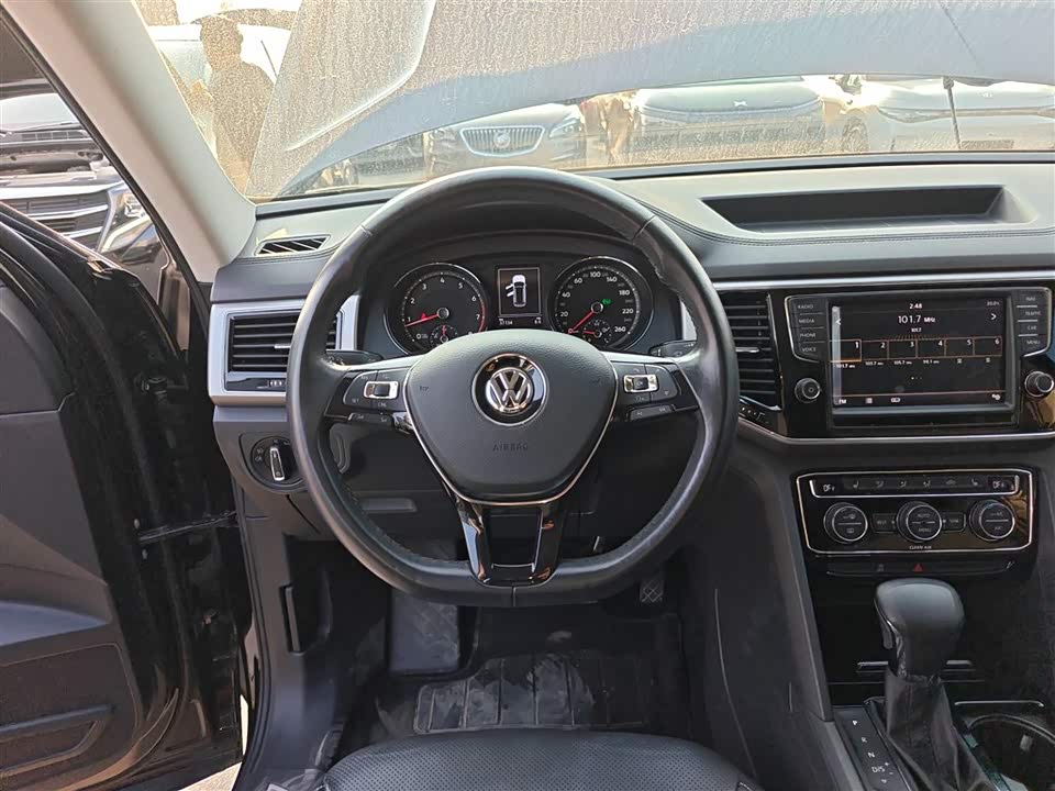 Volkswagen Tourang