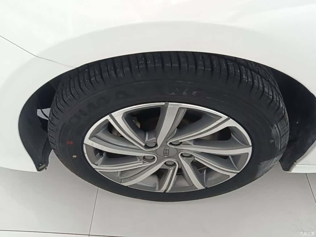 Geely Binray, 2020 23