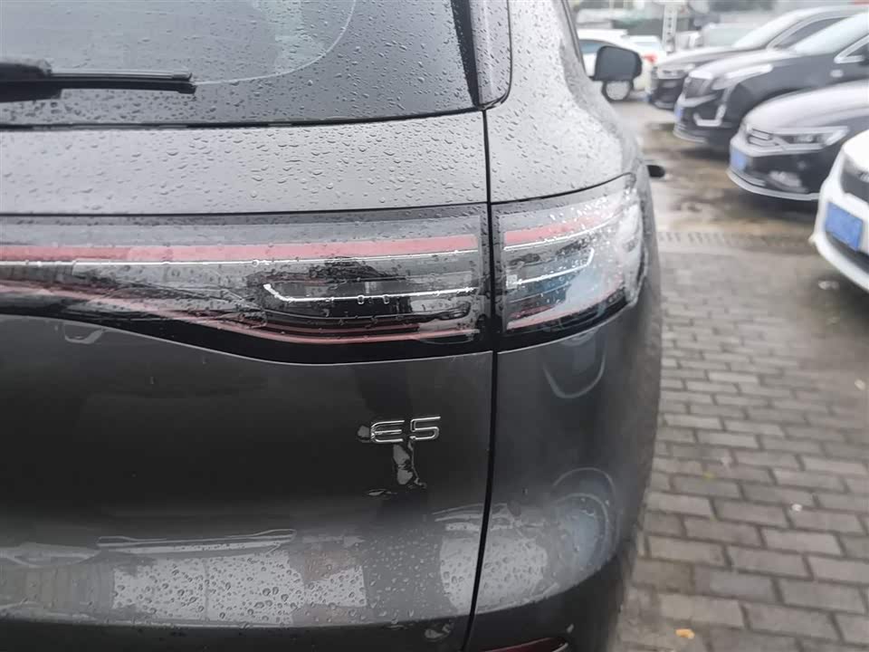 Geely Galaxy Galaxy E5