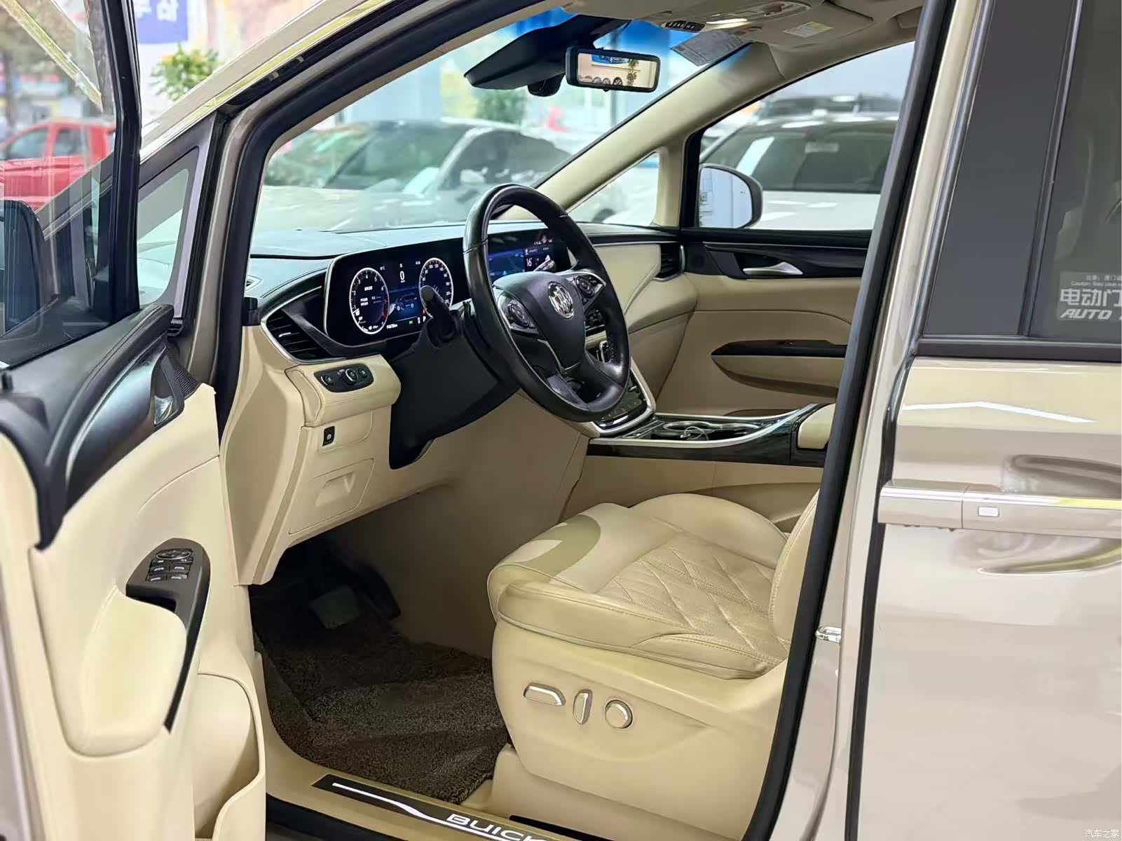 Buick GL8, 2023 4