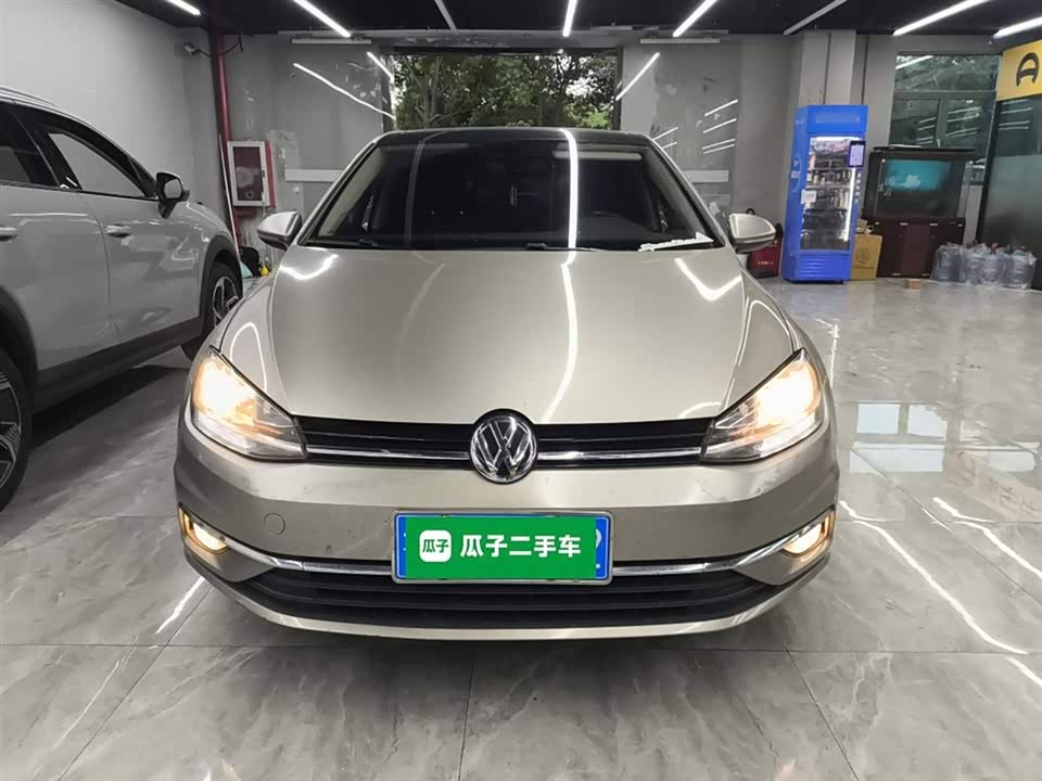Volkswagen golf