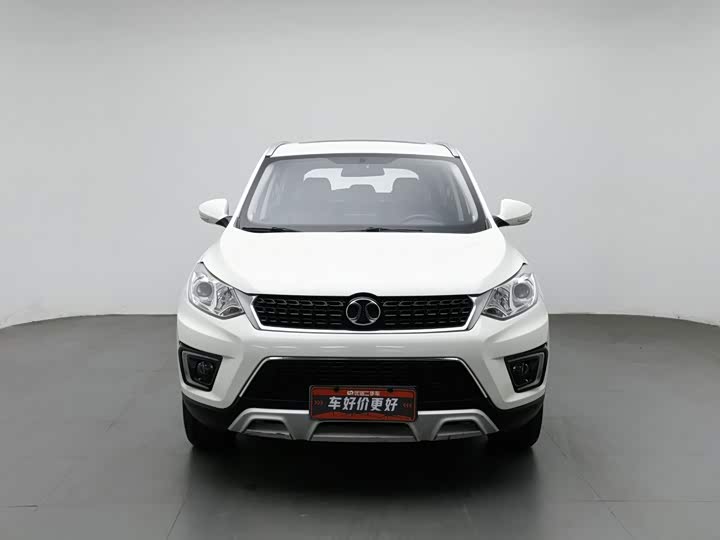 BAIC shen bao X35 2016 1.5L МКПП Luxury