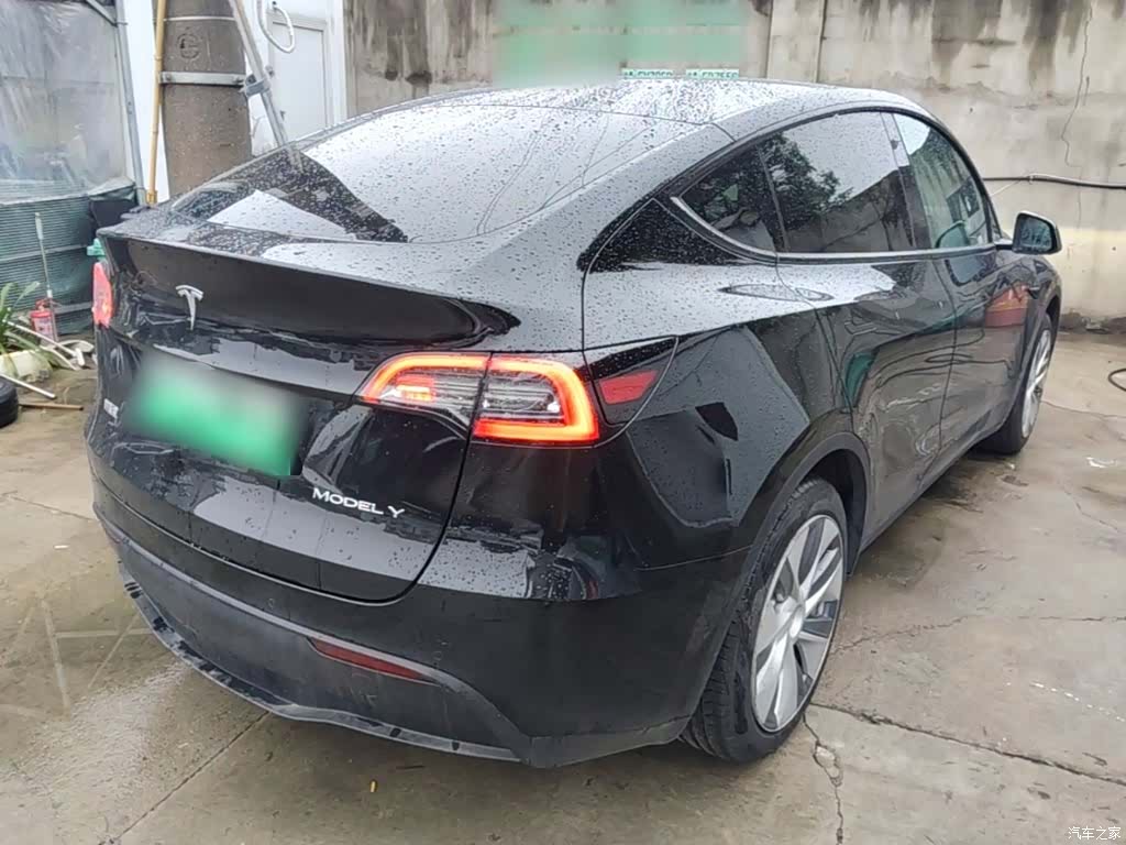 Tesla Model Y, 2022 7