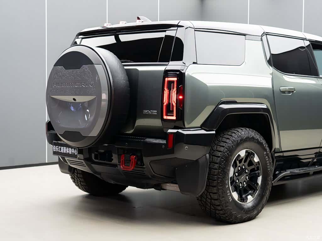 Hummer SUV, 2024 10