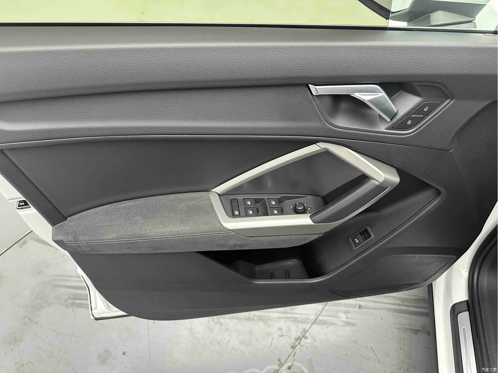 Audi Q3, 2022 10