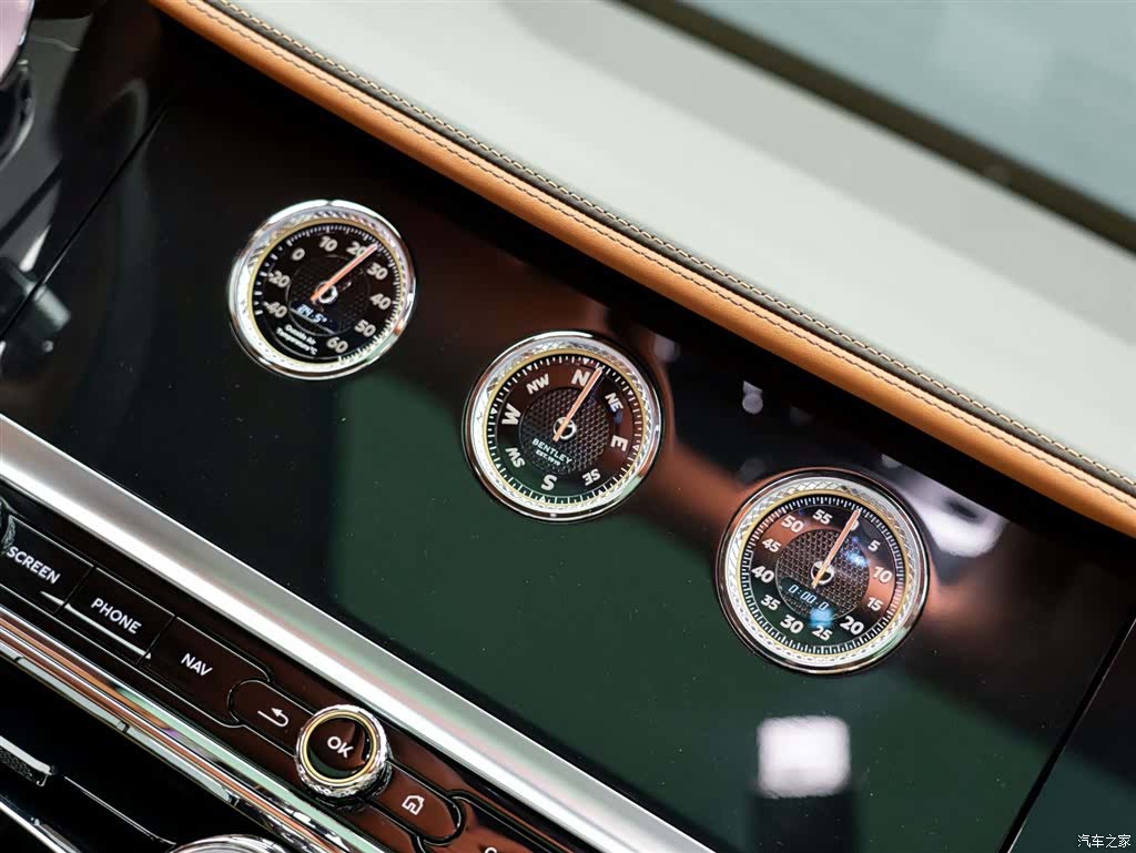 Bentley Flying Spur, 2022 27