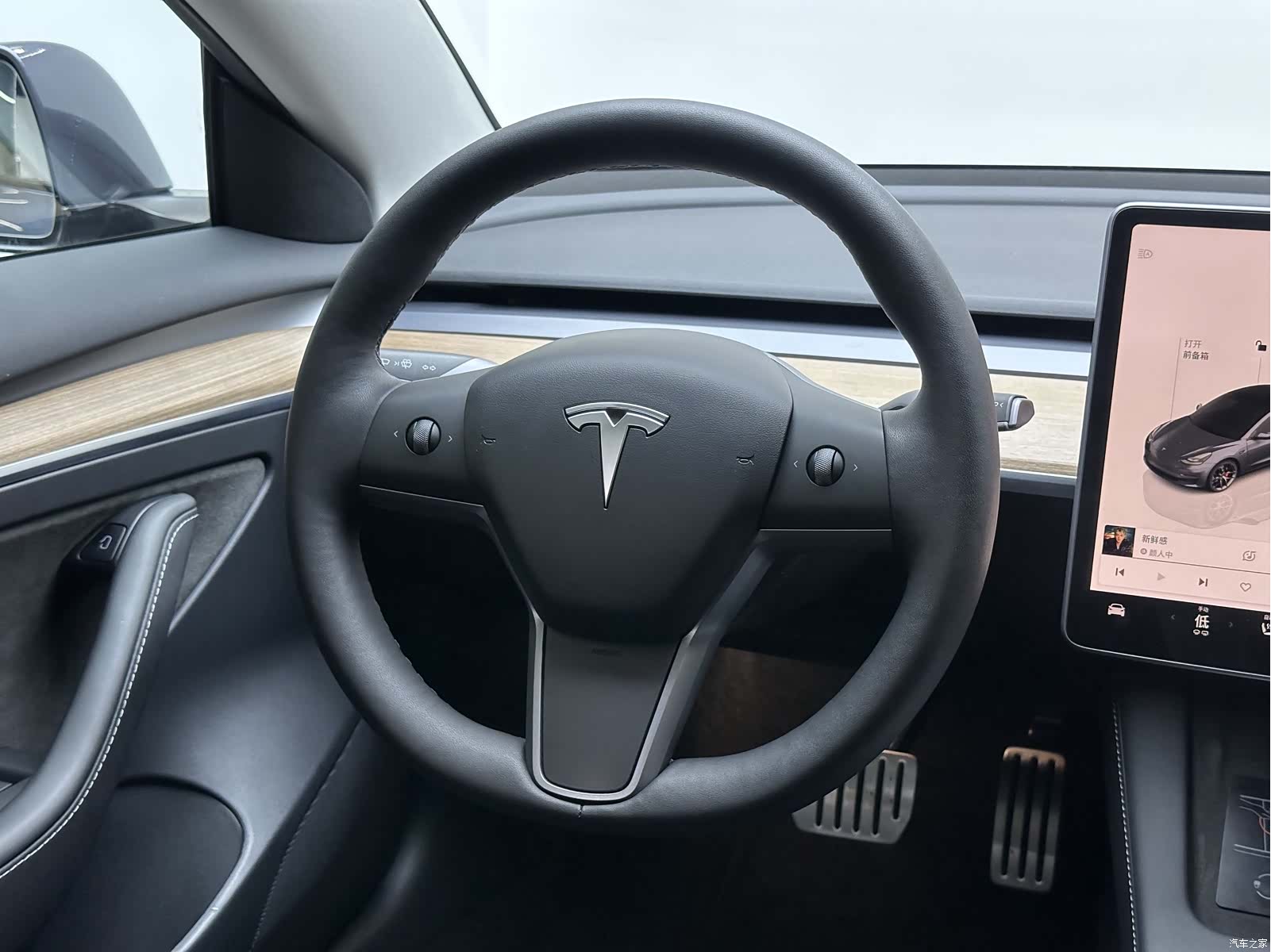 Tesla Model 3, 2022 9