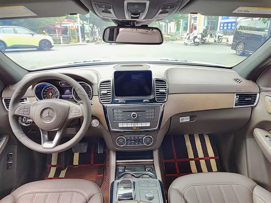 Mercedes-Benz GLS 2019, фото 10