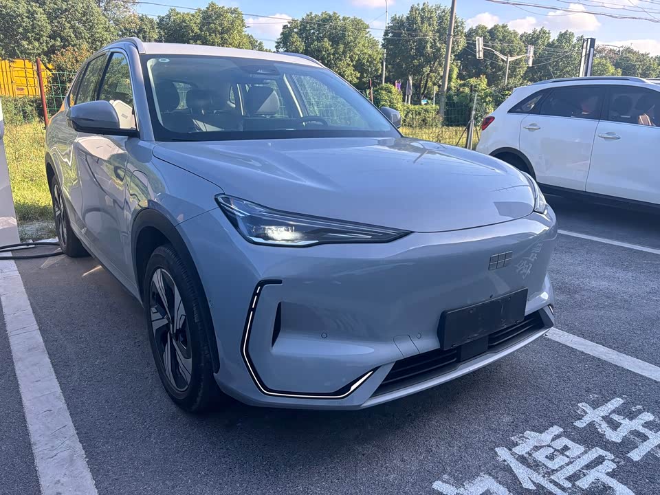 Geely Galaxy Galaxy E5