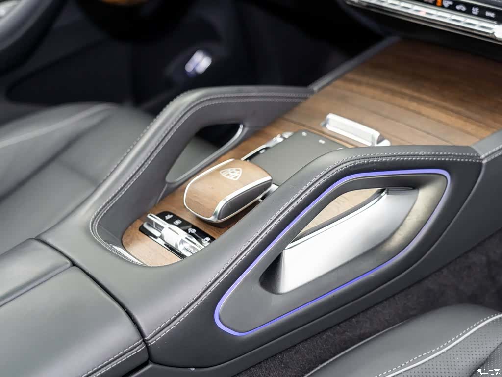 Maybach GLS, 2022 16