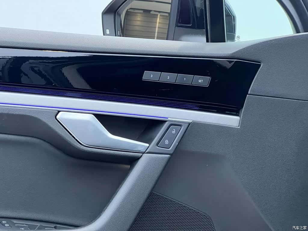 Volkswagen Touareg, 2019 30