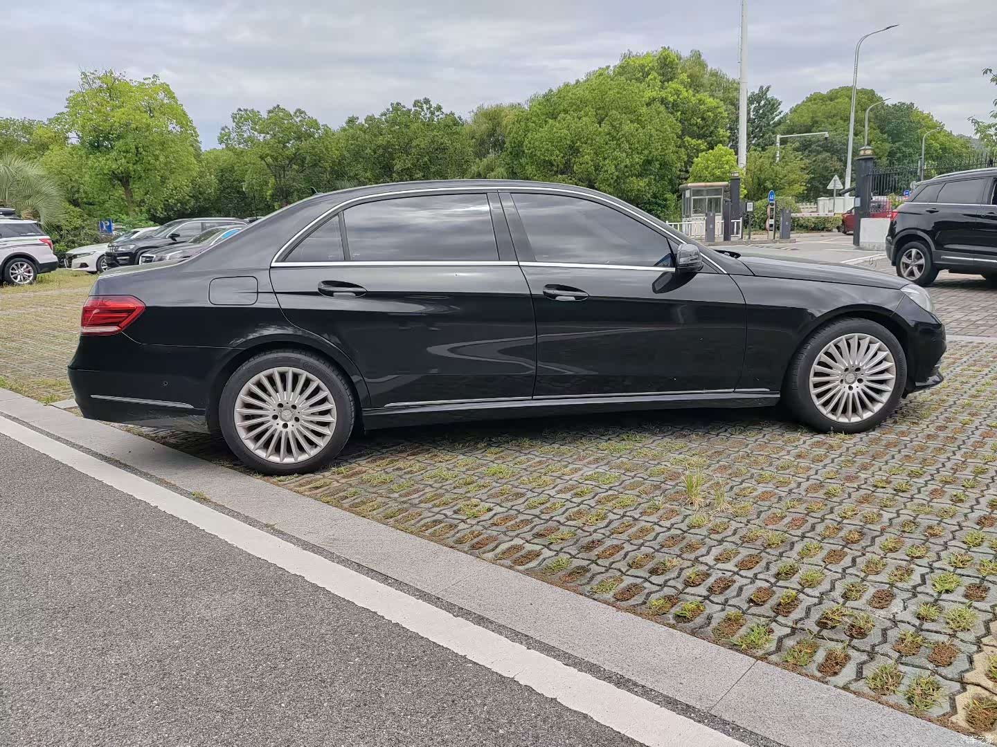 Mercedes-Benz E-Class, 2015 7