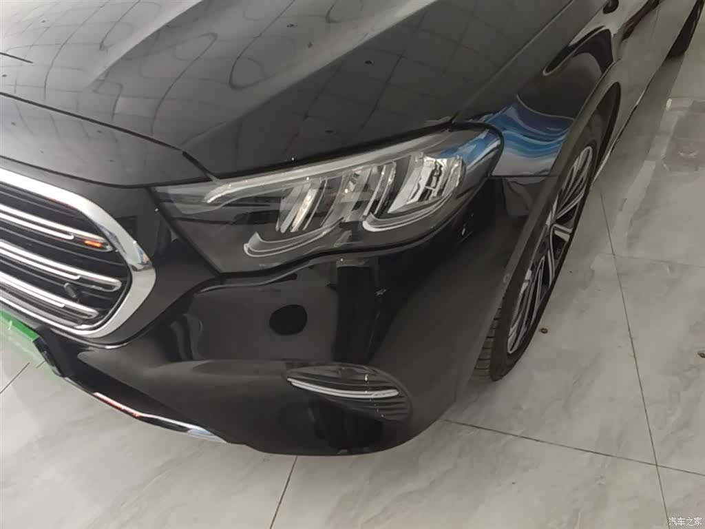 Mercedes-Benz E-Class, 2025 24
