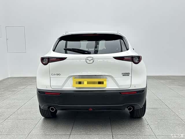 Mazda CX-30, 2021 все фото
