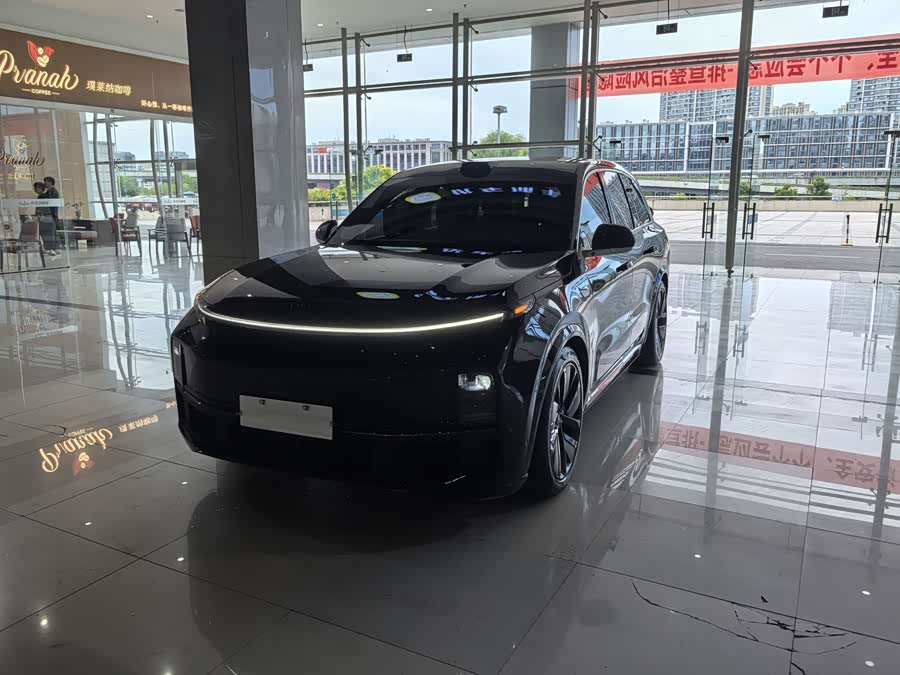 Li Auto L8 2022, фото 4