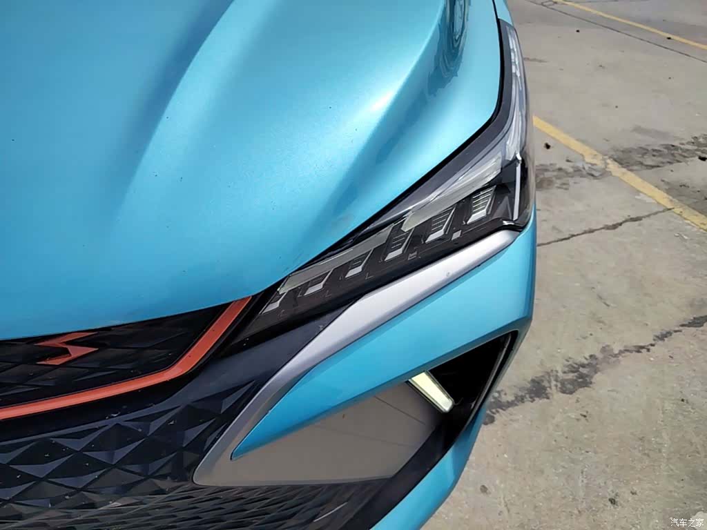 Geely Coolray, 2022 24