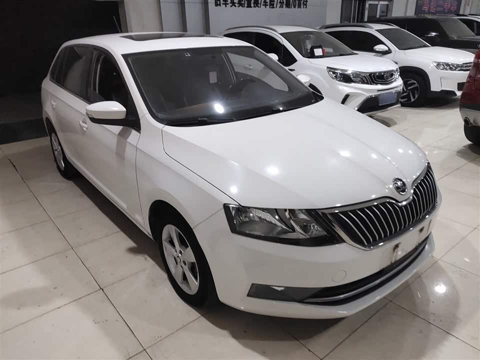 Skoda Xindong