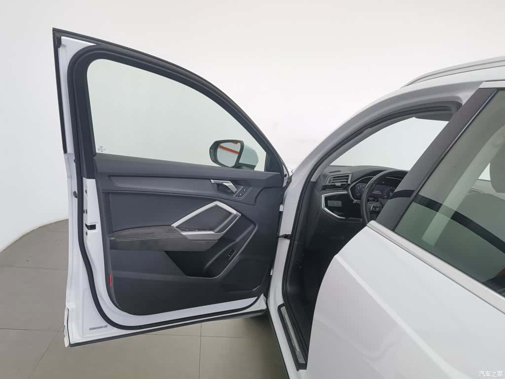 Audi Q3, 2020 8