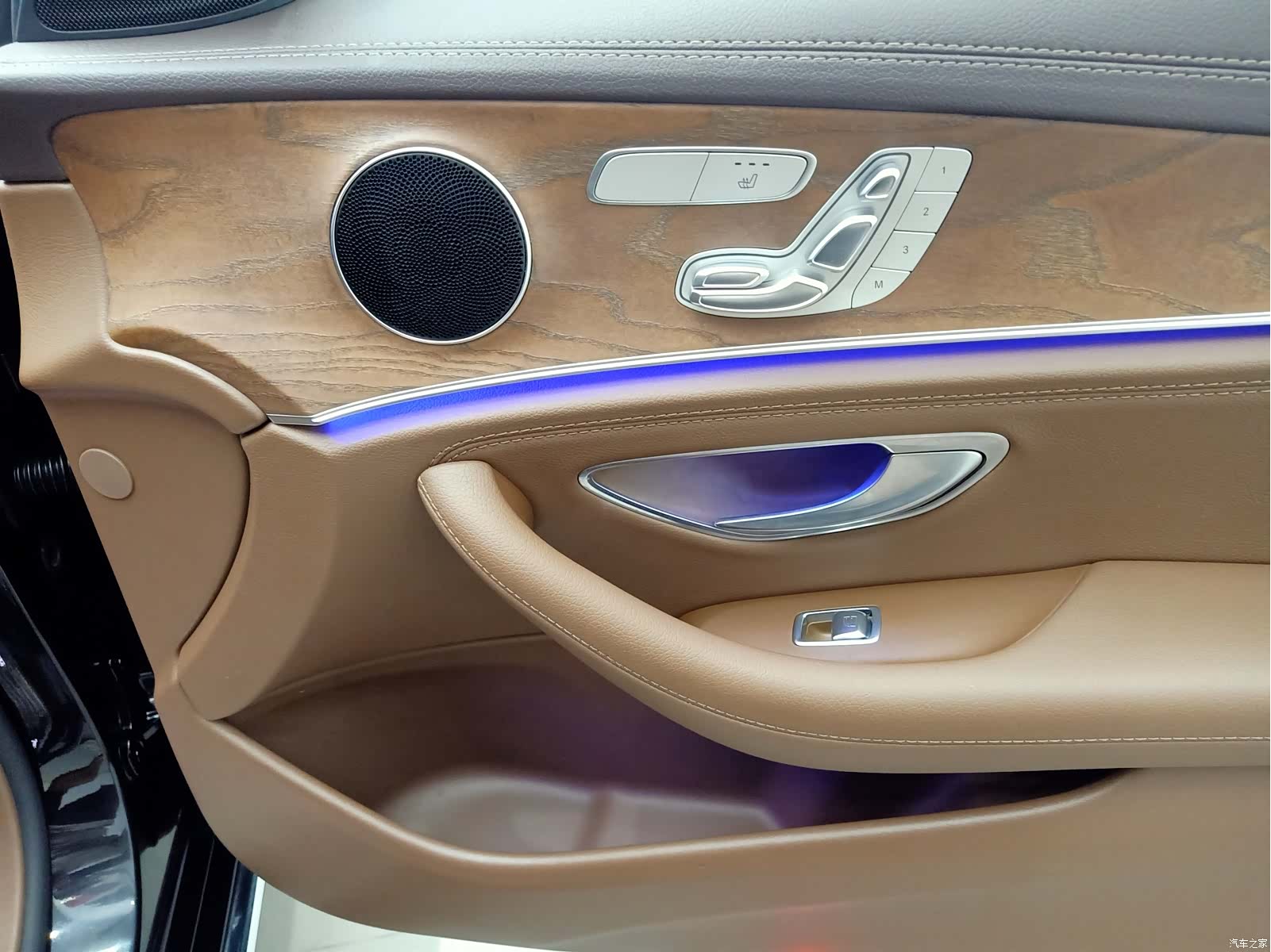 Mercedes-Benz E-Class, 2021 28