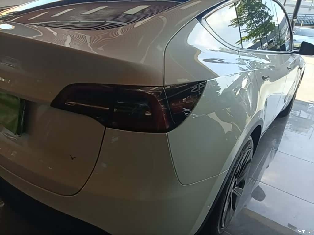 Tesla Model Y, 2021 8