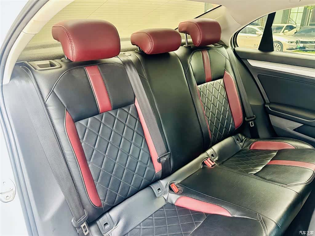 Volkswagen Lamando, 2020 8