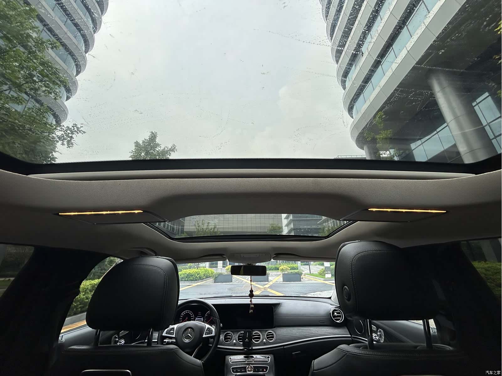 Mercedes-Benz E-Class, 2018 16