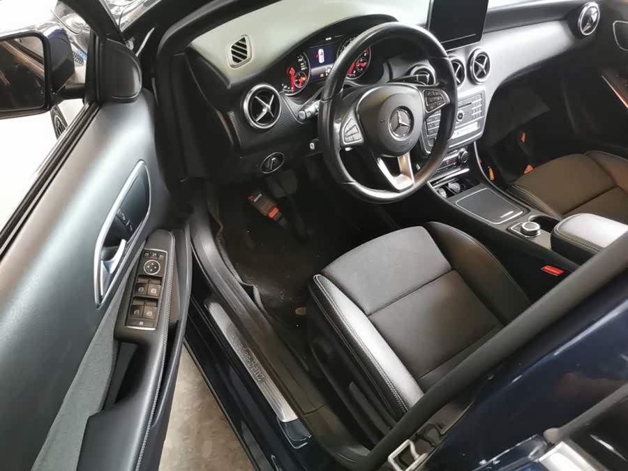 Mercedes-Benz A-Class 2017, фото 16