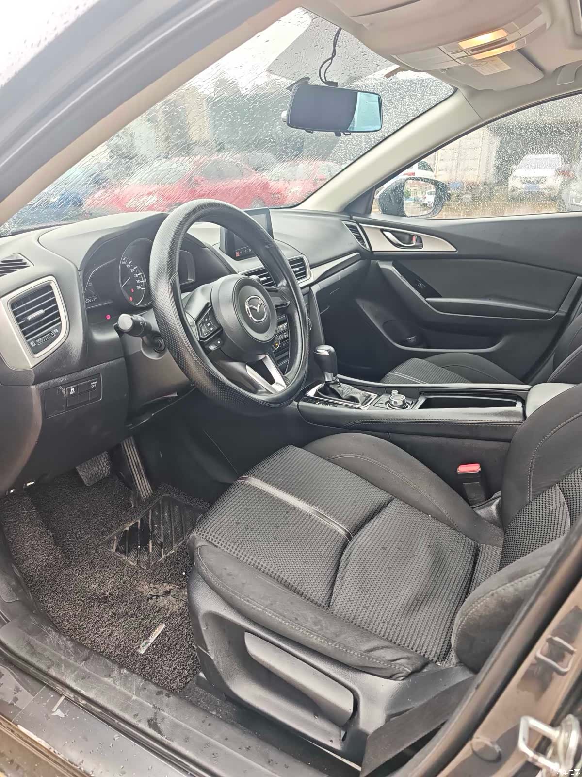 Mazda Mazda3, 2018 9