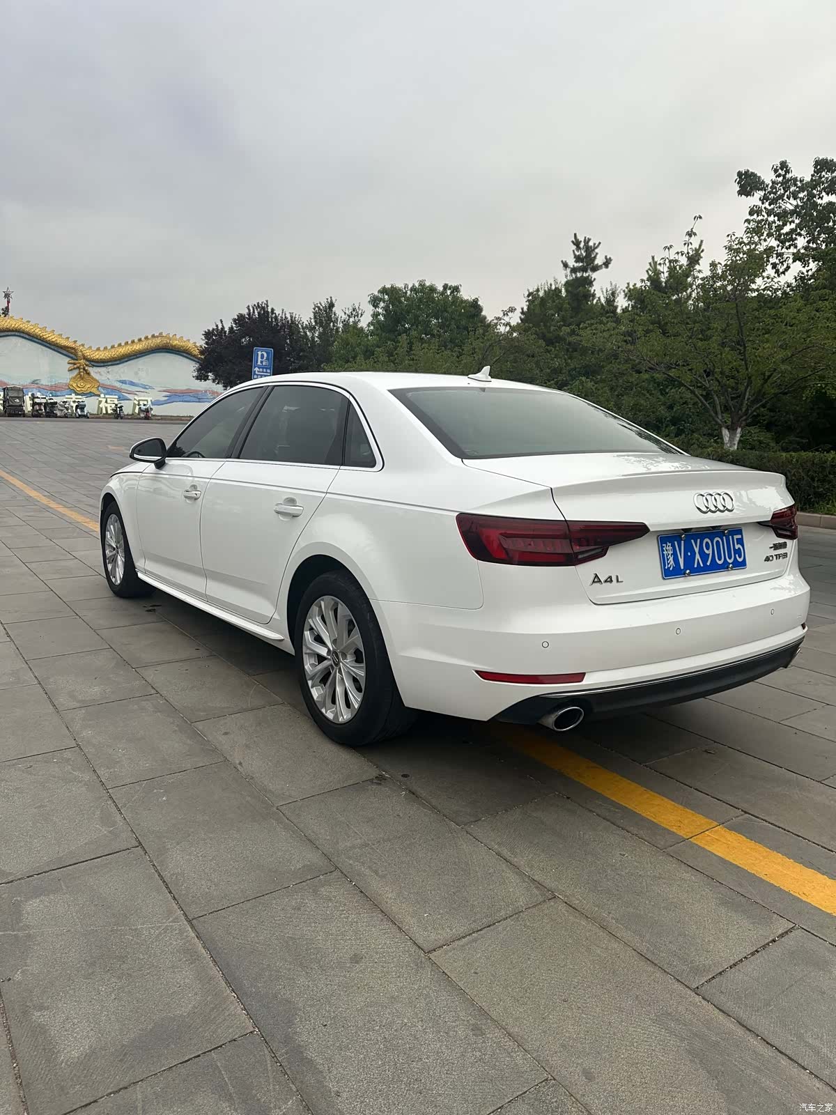Audi A4L, 2018 6