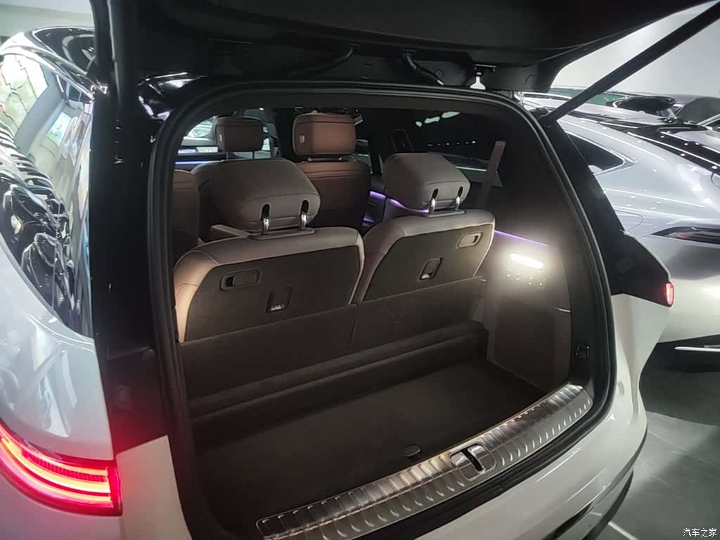 NIO ES8, 2026 19