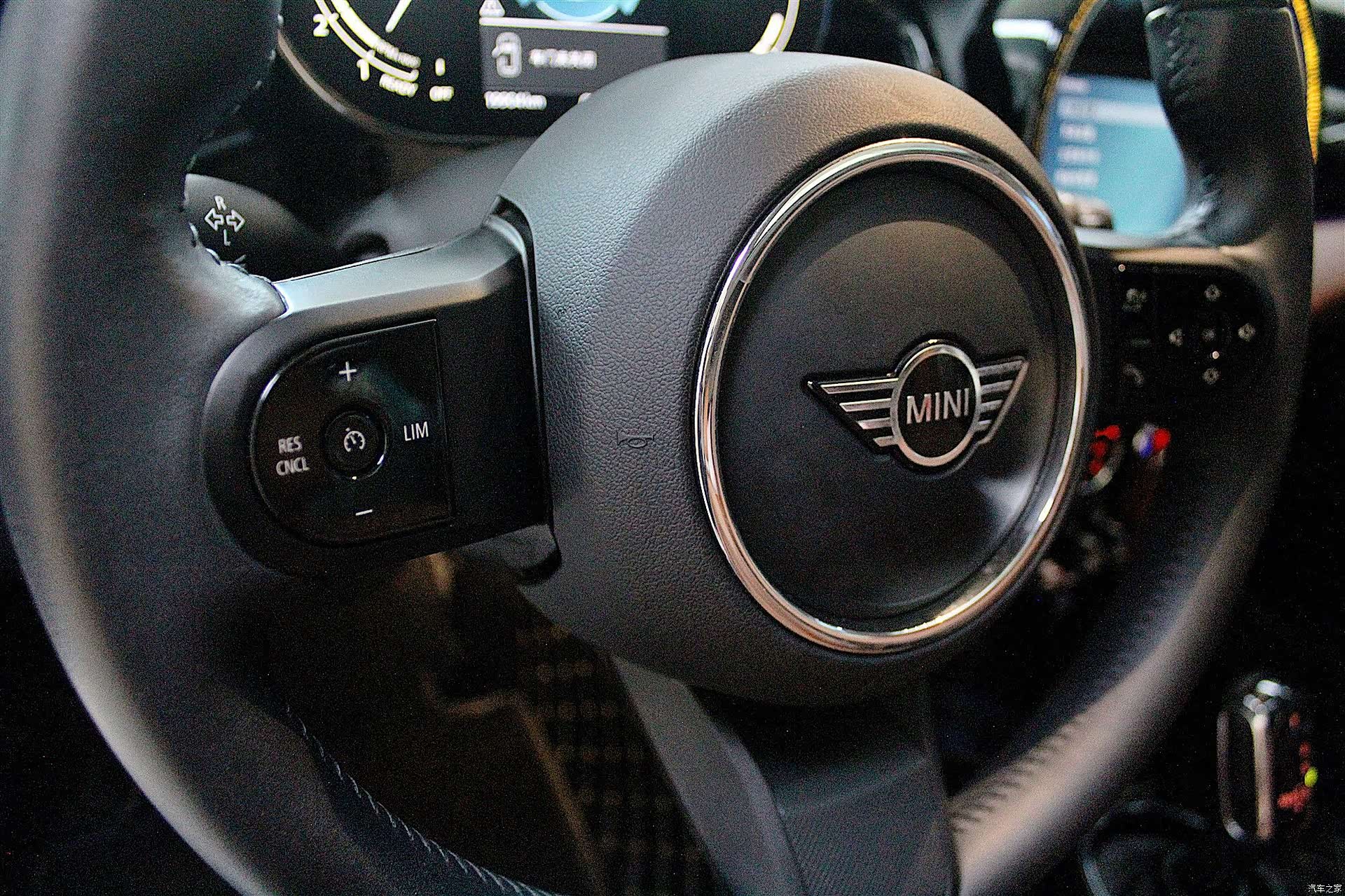 Mini Cooper, 2024 15