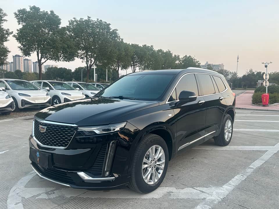 Cadillac XT6